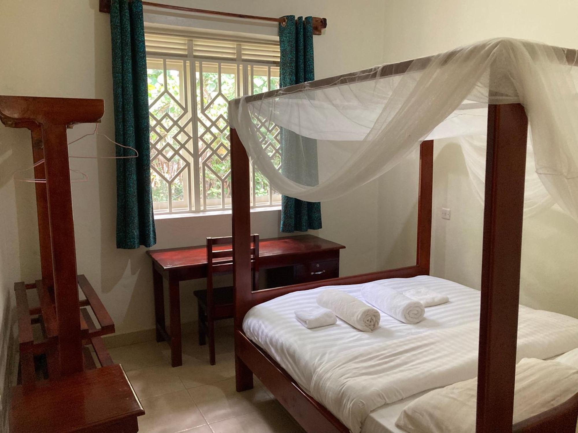 Bwindi Guest House Kanungu エクステリア 写真