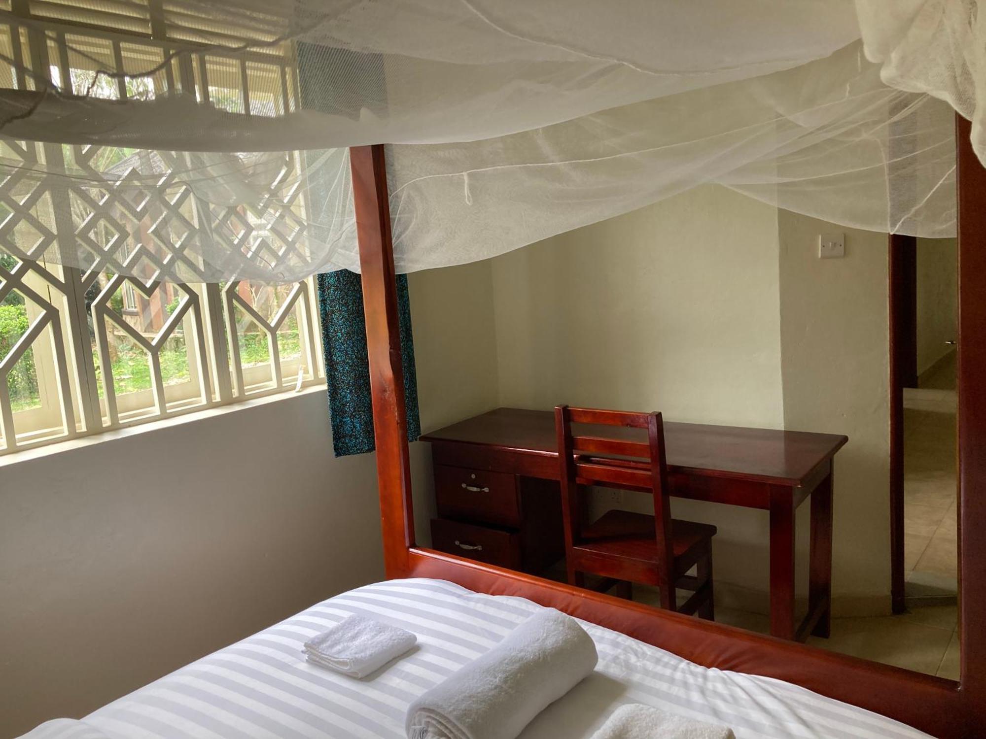 Bwindi Guest House Kanungu エクステリア 写真